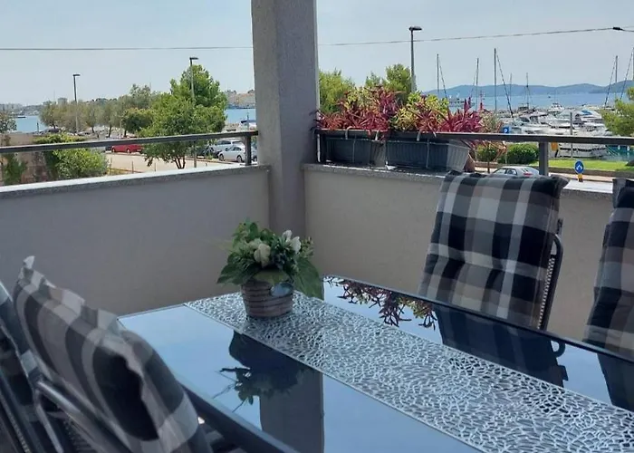 アパート Marija Anchor ザダル